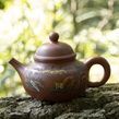 Чайник ручной работы Жун Тянь из исинской глины Цзыша: Пейзаж, окутывающий небо 350мл, Китай
