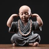 Чайная фигурка высокохудожественного исполнения ручной работы: Маленький Монах и Добродетель не слушать лишнего id_11585 фото
