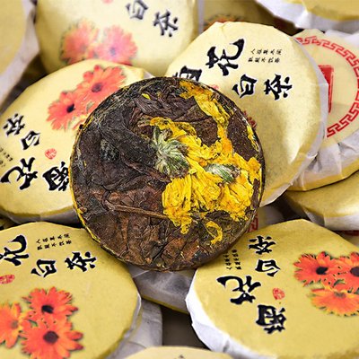 Білий імператорський чай Гун Мей - Gong Mei, з пелюстками хризантеми 5шт по 6г. Китай id_9632 фото