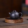Автентичний китайський чайник із знаменитої ісинської глини Шуй Пін ручна робота 210 мл