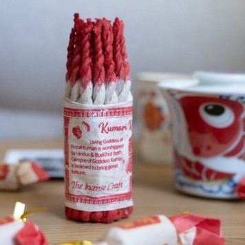 Натуральні тибетські мотузкові пахощі ручної роботи: Kumari Rope - підношеннят Богині Кмарі, що приносить Удачу 25шт, Непал id_12352 фото